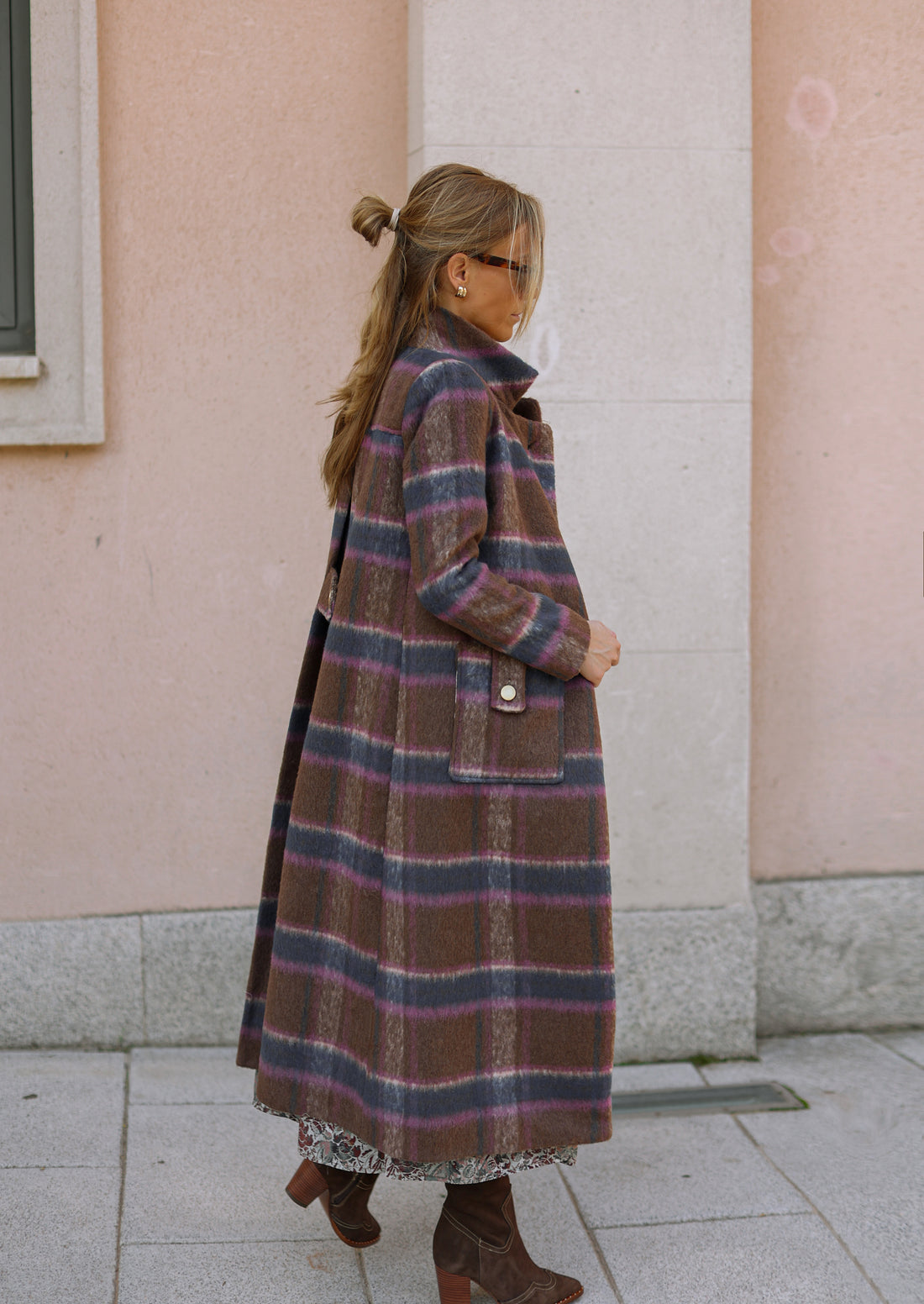 Burg checked coat